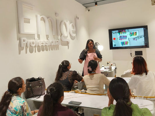 Blooming Ink Art Workshop at Emigel Academy – Mastering the Flow of Creativity